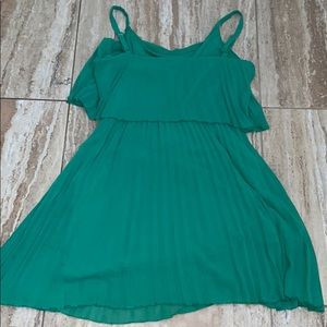 Adjustable straps green ruffled dress